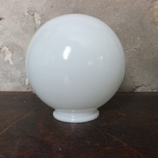 Ancienne tulipe globe d'occasion Ancienne tulipe globe d'occasion  Neuville-aux-Bois