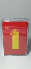 Beatles one cassette usato  Pescara