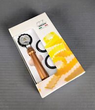 Roda de macarrão Marcato com 3 padrões de roda, cabo de metal latão laranja, comida italiana comprar usado  Enviando para Brazil