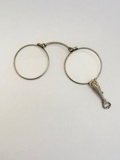 Paire ancienne lorgnon d'occasion  Gouaix