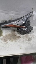 Conjunto de farol direito usado serve: 2017 Toyota Prius Prius VIN FU 7º e 8º d comprar usado  Enviando para Brazil