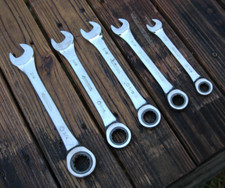 Husky wrenches box for sale  Middleburg