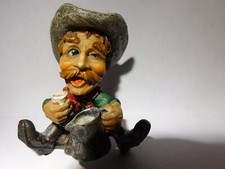 Usado, Estatueta exclusiva de cowboy em miniatura para beber café comprar usado  Enviando para Brazil
