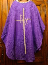 Chasuble prêtre violet d'occasion  Sommières