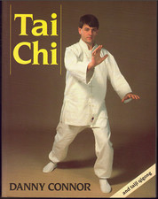 Tai Chi e Taiji Qigong; por Danny Connor - Grande livro de capa mole comprar usado  Enviando para Brazil