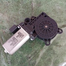 Motorino alzavetro anteriore usato  Marcianise