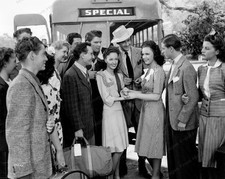 Impressão 8x10 Betty McCabe George Dolenz Pat Phelan Sidney Miller 1943 #GDBM3, usado comprar usado  Enviando para Brazil