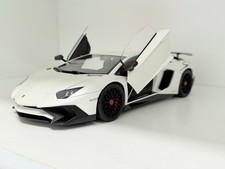 Usado, Lamborghini Aventador LP750-4SV branco pérola 878033 AUTOart em escala 1/18 comprar usado  Enviando para Brazil