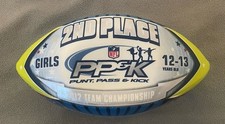 Wilson Play 60 Punt Pass Kick Football 2º lugar 12-13 Girls Team Champions 2012, usado comprar usado  Enviando para Brazil