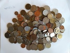 250 coins different for sale  Ventura