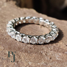 beautiful ladies wedding band for sale beautiful ladies wedding band for sale Jamaica
