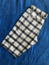 Pantalone corti taglia usato  Castelnuovo del Garda