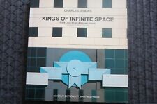 Kings of Infinite Space: Frank Lloyd Wright and Michael Graves Architecture comprar usado  Enviando para Brazil
