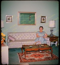 (V001) Foto Slide 3D Estéreo Vintage 1959 - MULHER NA SALA DE ESTAR comprar usado  Enviando para Brazil