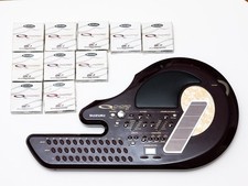 Suzuki Q-Chord QC-1 cartão de música digital sintetizador de teclado de guitarra com 10 cartuchos de música  comprar usado  Enviando para Brazil
