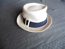 Old straw hat d'occasion  Expédié en Belgium