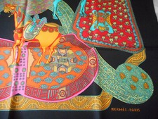 Authentique carré foulard d'occasion  La Garenne-Colombes