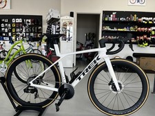 2025 trek madone for sale  Albany