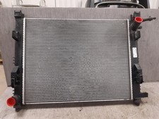 Genuine radiator renault d'occasion  Expédié en Belgium