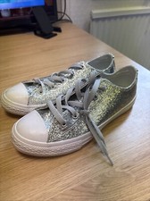 Womens converse trainers for sale  WELLINGBOROUGH