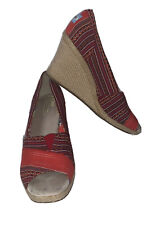 Usado, Sapatos Toms Espadrilles Wedge Peep Toe Lina tamanho 9 vermelho tecido étnico FLAW comprar usado  Enviando para Brazil