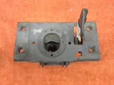 Conjunto de trava de capô GM 3888579 NOS 1967-1972 Chevrolet GMC caminhão C40 C50 C60 comprar usado  Enviando para Brazil