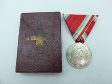 1915 Bułgarski Medal Czerwonego Krzyża Bułgarii, klasa srebra + pudełko na sprzedaż  PL