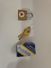 Mini lucchetto ruisruis usato  Italia