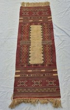 Antique berber rug d'occasion  Expédié en Belgium