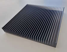 Universeller Kühlkörper Aluminium 300 x 300 x 40 mm schwarz, usado comprar usado  Enviando para Brazil