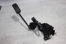 Gaspedal elektrisch 8200089851 gebraucht kaufen  Schwaigern