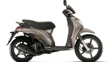 Parabrezza piaggio liberty usato  Campagna