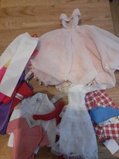 Lot vêtements barbie d'occasion  Clerval