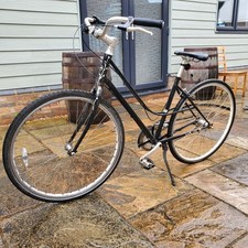 Giant bicycle lady for sale  CAMBRIDGE