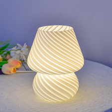 Lampada tavolo fungo usato  Acate