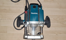 Makita router rp1801 for sale  LONDON