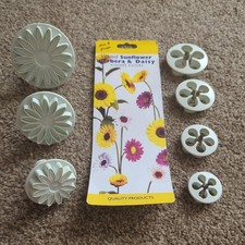 Flowers cake cutter for sale  SOUTHAMPTON