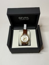 Nuovo orologio uomo usato  Spedire a Italy