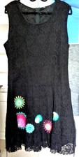 Robe dentelle noire d'occasion  Pont-sur-Yonne