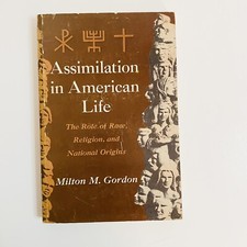 Assimilation in American Life by Milton M. Gordon comprar usado  Enviando para Brazil
