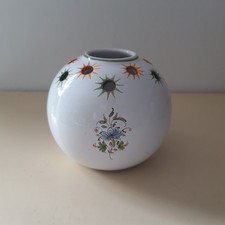 Pique fleurs céramique d'occasion  Bruyères-et-Montbérault
