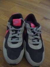 Nike sneaker grau gebraucht kaufen  Bad Königshofen-Umland