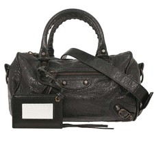 Bolsa de mão Balenciaga couro preto 2 vias 327103・1000 I・527276 AQ00070 comprar usado Bolsa de mão Balenciaga couro preto 2 vias 327103・1000 I・527276 AQ00070 comprar usado  Enviando para Brazil