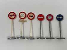 Dinky toys lot d'occasion  Saint-Lambert-du-Lattay