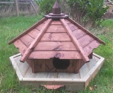 Small hexagonal floating for sale  WHITCHURCH