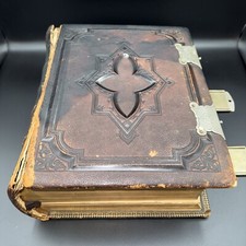 1885 holy bible d'occasion  Expédié en Belgium
