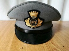 Cappello berretto copricapo usato  Italia