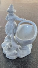 Bouquetiere porcelaine petite d'occasion  Aigrefeuille-d'Aunis