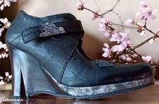 Chaussures originales cuir d'occasion  Moissac