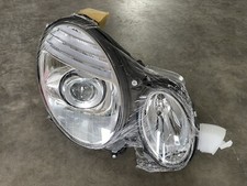 Faro lenticolare destro usato  Deruta